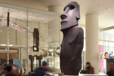 Museo británico limita comentarios luego de insistencia de chilenos