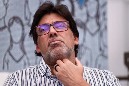 «Cohecho, administración desleal, fraude al Fisco y estafa»: Fiscalía pidió la formalización de Daniel Jadue Daniel Jadue, alcalde de Recoleta, enfrenta posible formalización