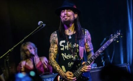 Dave Navarro sobre NHC: «Tenemos un albúm completo terminado, pero creemos que es un poco pronto»