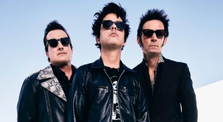 Green Day tuvo que bajarse del escenario por amenaza de dron