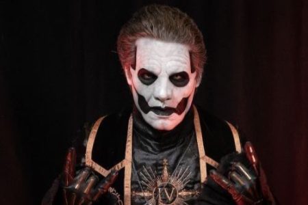 Ghost anuncia que su gira de 2025 será una «experiencia sin teléfonos»
