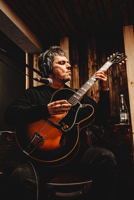 Ángel Parra celebra el Día de la Música con el lanzamiento de su primer álbum en casi 10 años