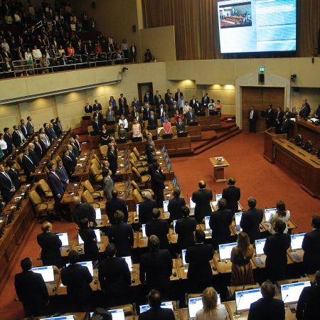 Se rechaza proyecto de ley que buscaba prohibir conciertos que promovieran la «narcocultura»