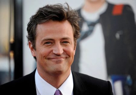 Médico acusado de suministrar ketamina ilegal a Matthew Perry se declara culpable: Arriesga hasta 40 años de cárcel