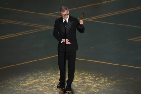 “One Battle After Another” arrasa en los Oscars 2026 y se queda con el premio a Mejor Película